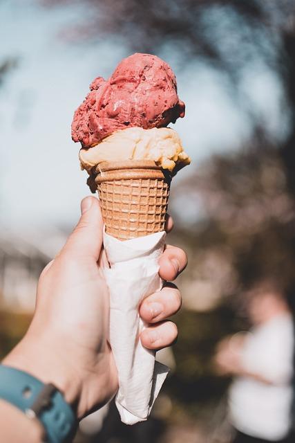 Taste Test: Why Strawberry Stands⁣ Out Among ⁣Other Flavors